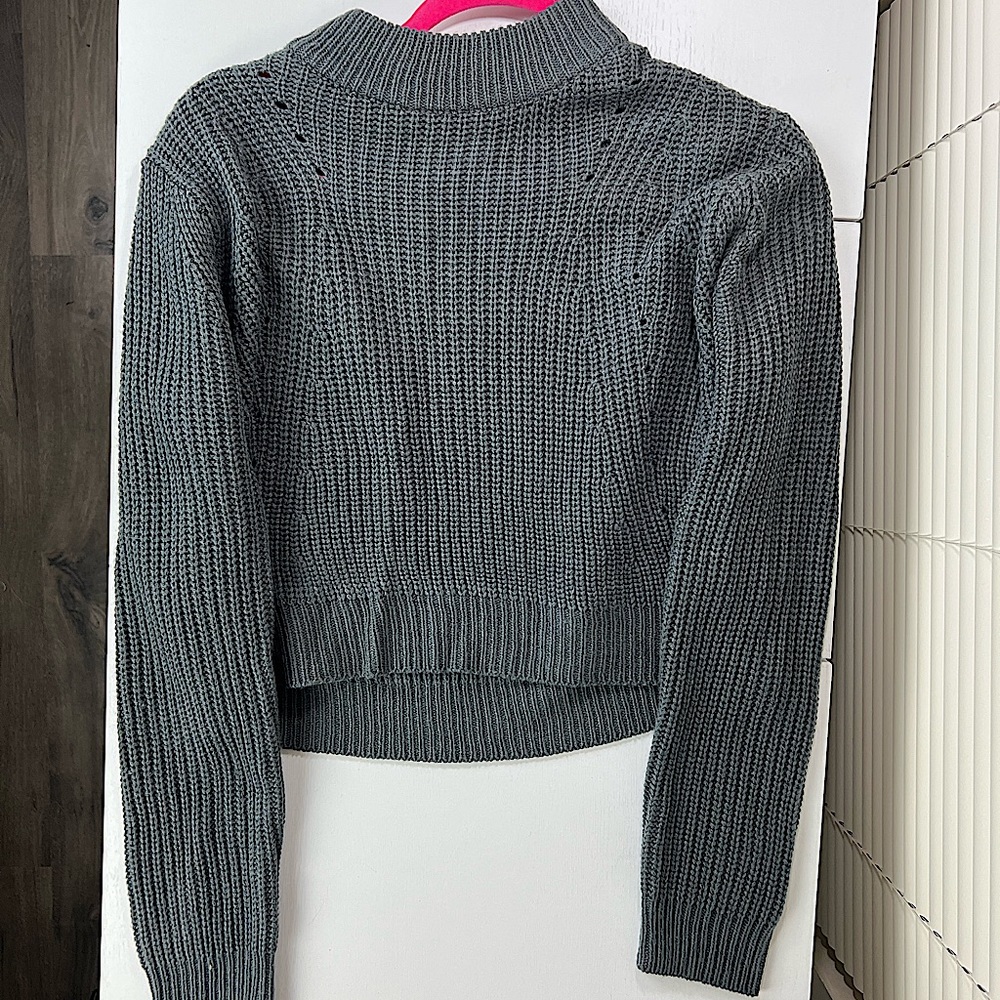 Kendall&Kylie Cropped Sweater